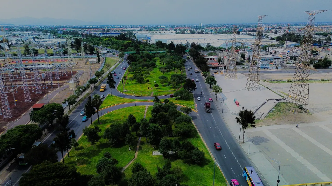 Periférico Oriente a la altura del Eje 6 Sur, en Iztapalapa, Ciudad de México